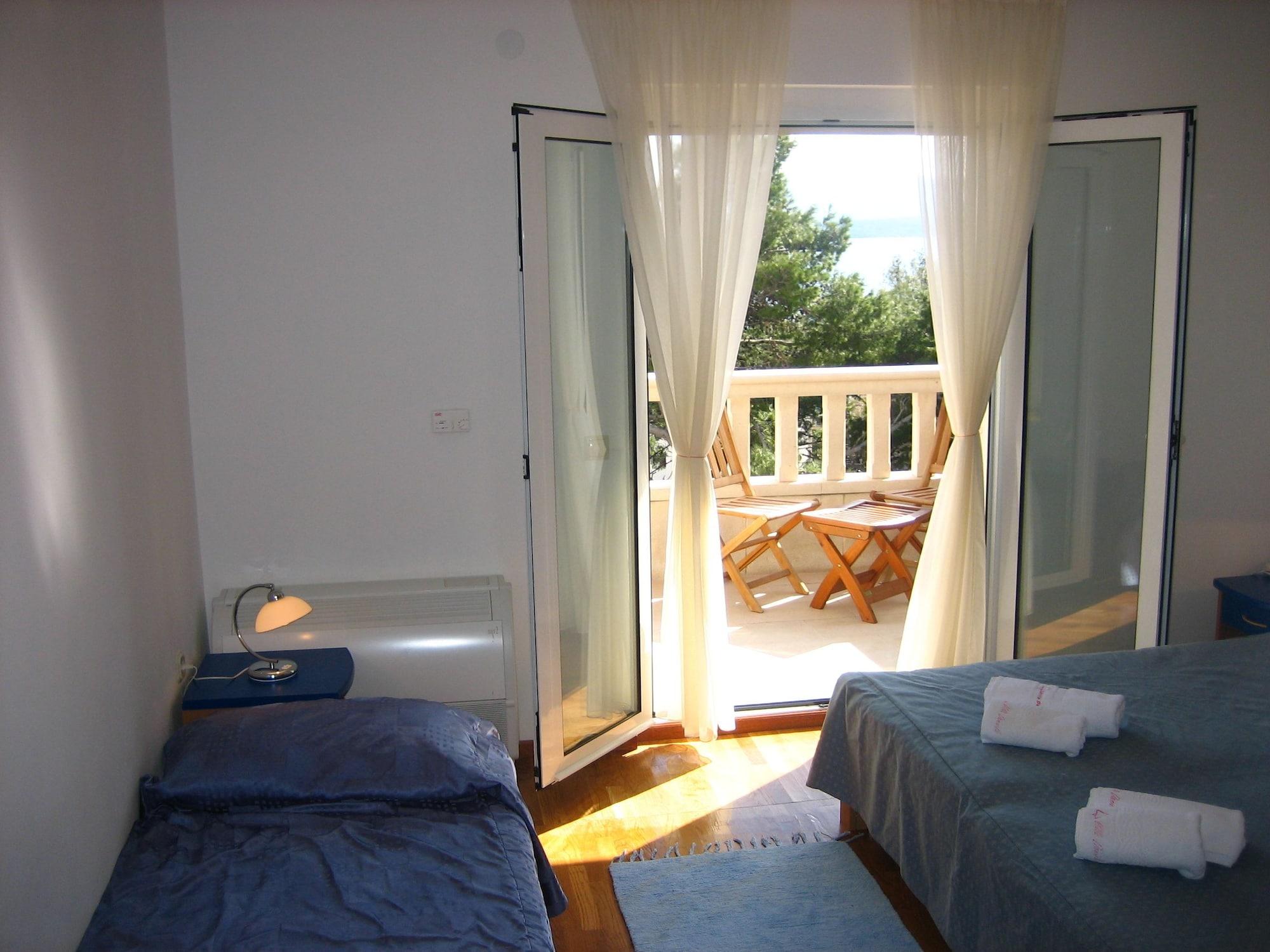 Daniela Hotel