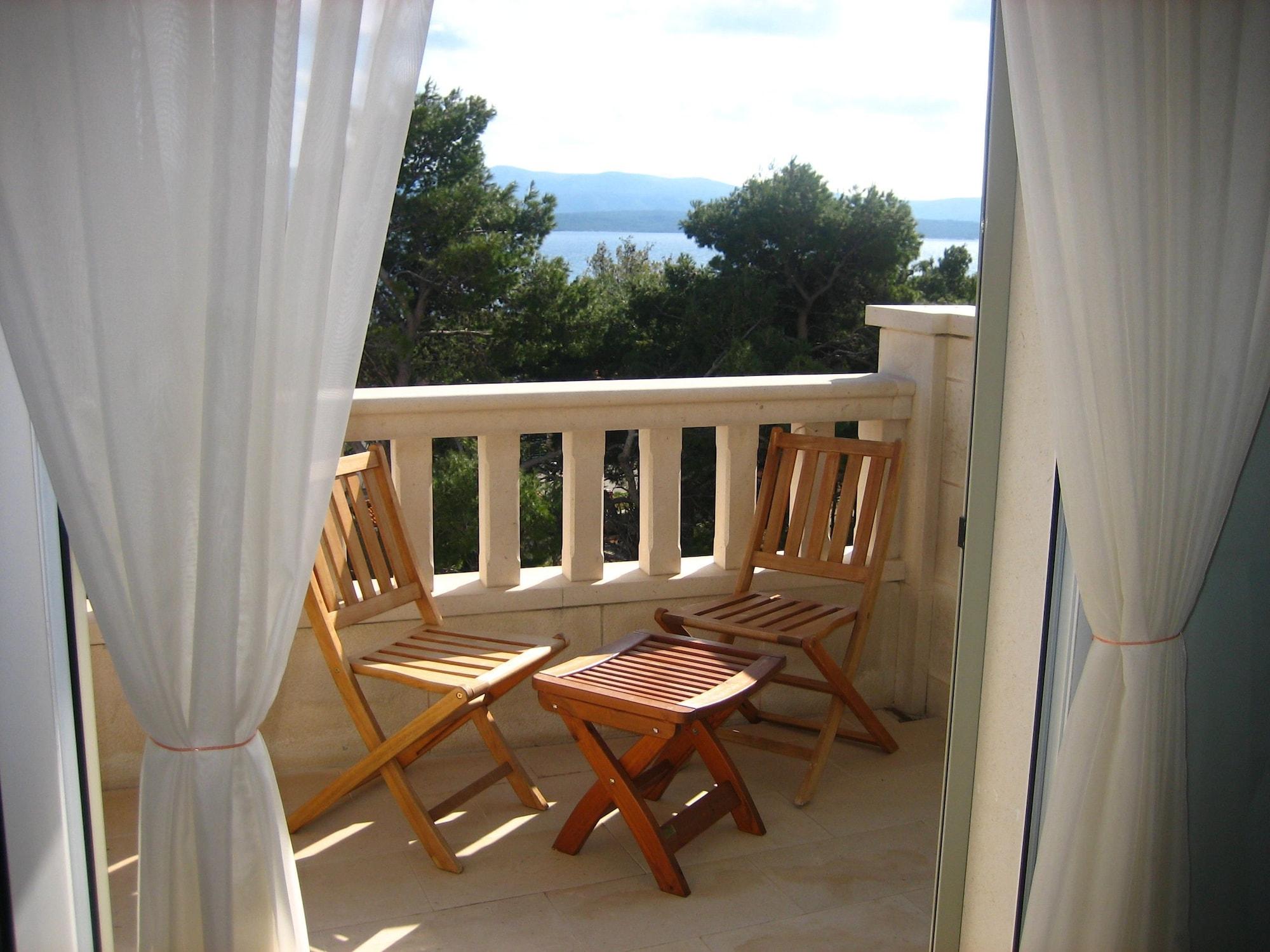 Daniela Hotel 3*