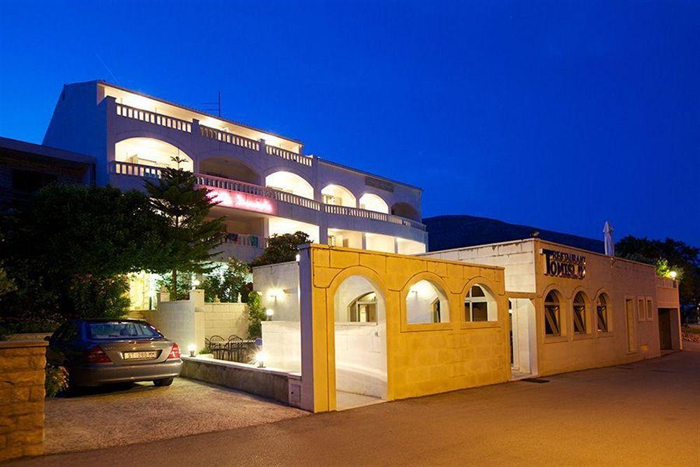 Hotel Daniela 3*